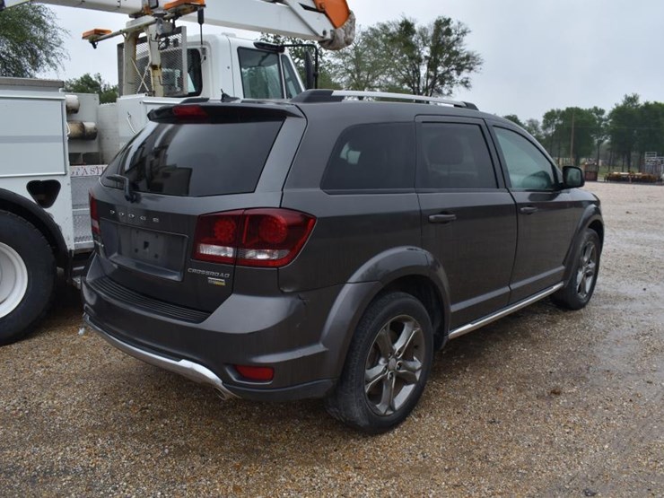 2017-dodge-journey-image-3