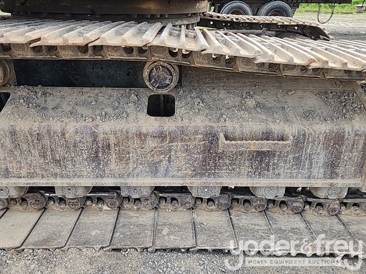 2005-caterpillar-330-image-14