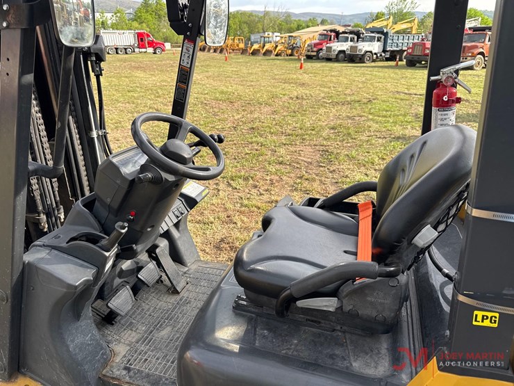 caterpillar-2c6000-image-11