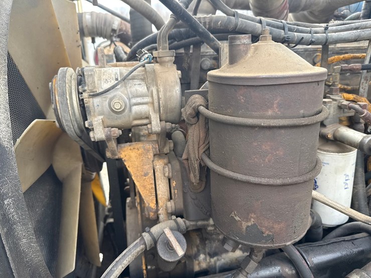 1999-caterpillar-c12-image-12