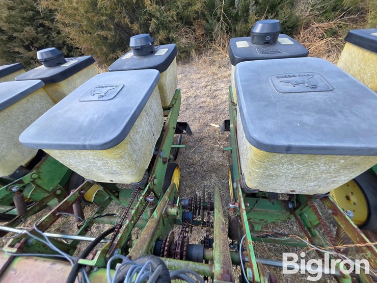 john-deere-7100-image-10