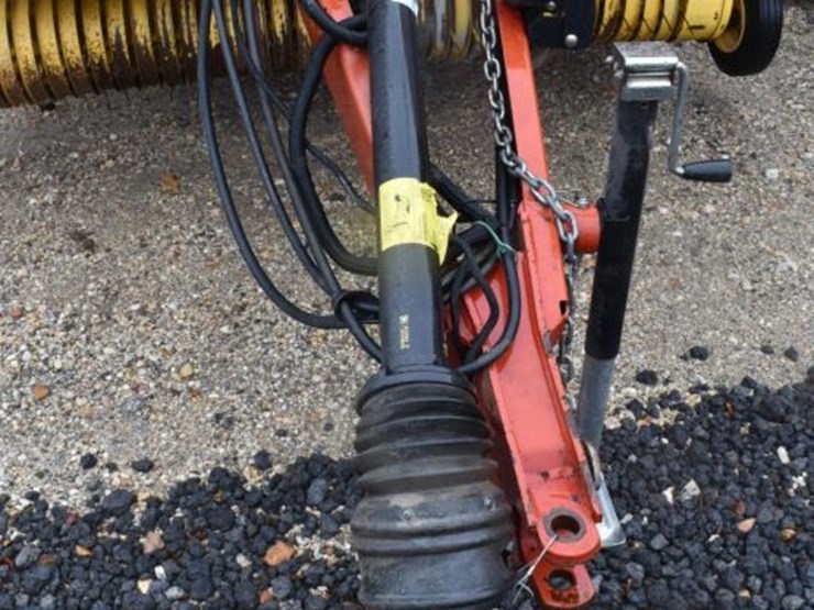 new-holland-br7090-image-3