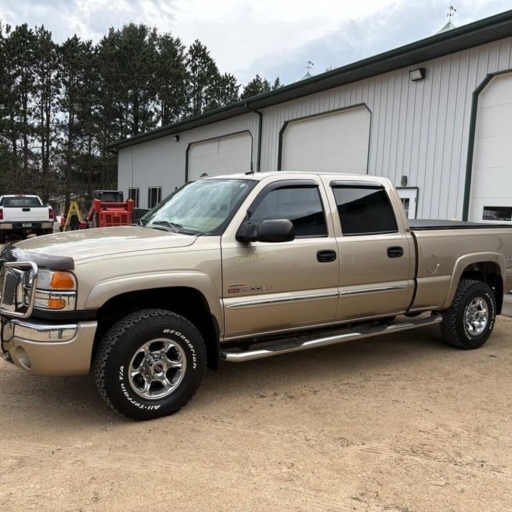 2004 GMC SIERRA 2500