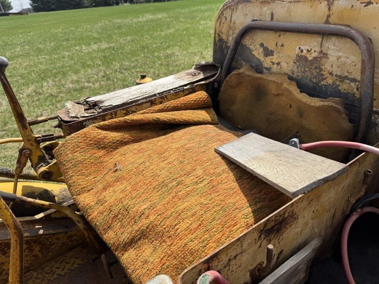 caterpillar-955-image-11