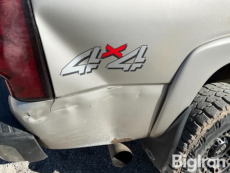 2006-chevrolet-silverado-2500-image-11