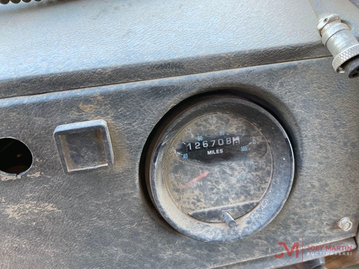 1992-mack-rb690s-image-19