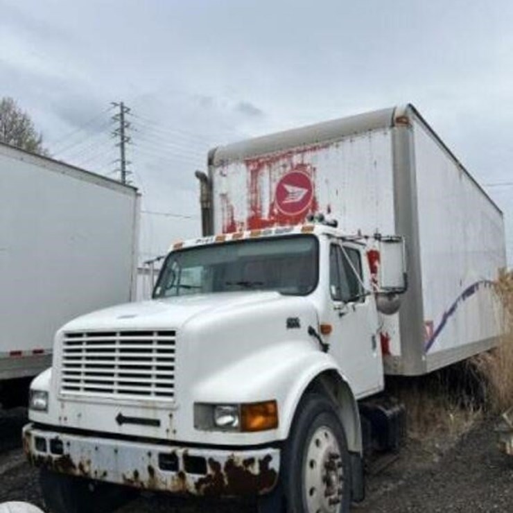 2001 INTERNATIONAL 4700