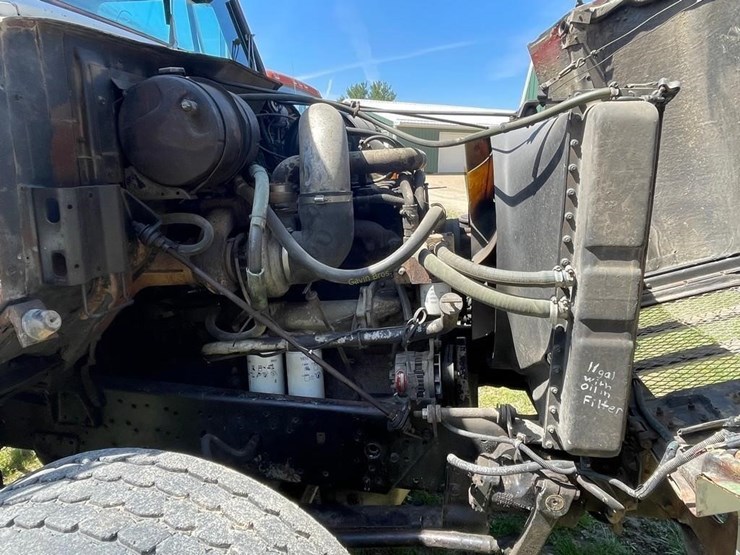 1982-international-f-2674-straight-truck-image-18