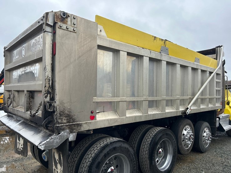 2019-kenworth-t880-image-16