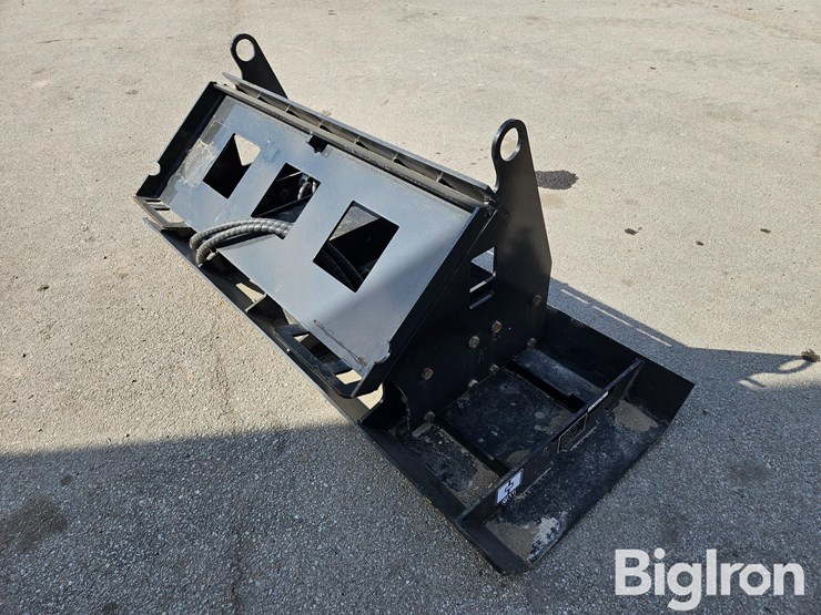 2025-massey-ferguson-730-image-5