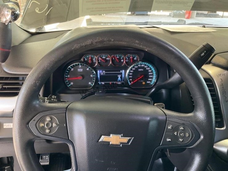 2018-chevrolet-tahoe-image-15