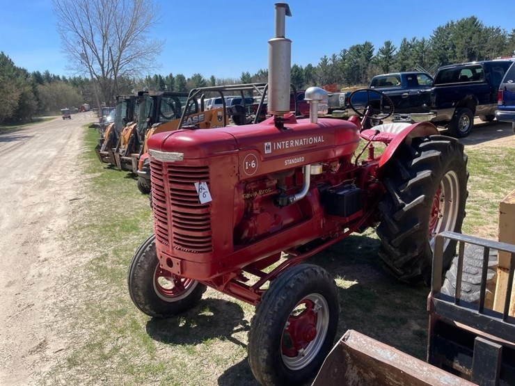 1951-international-i6-image-3