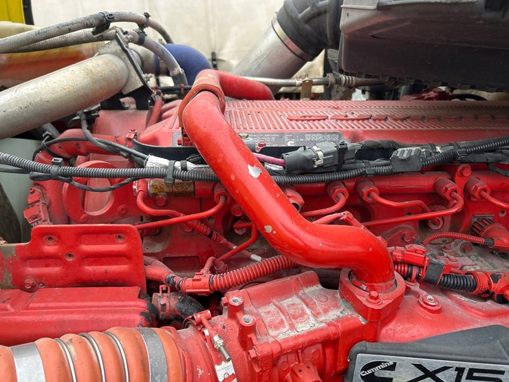 2019-kenworth-t880-image-55