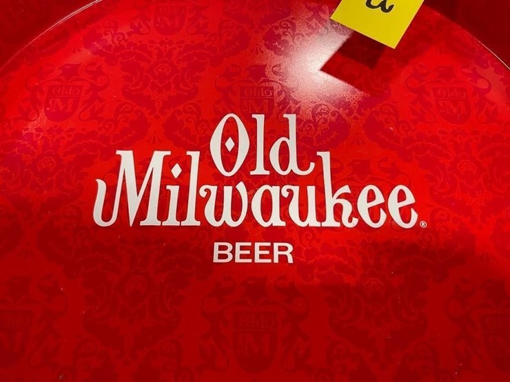old-milwaukee-beer-tray-image-3