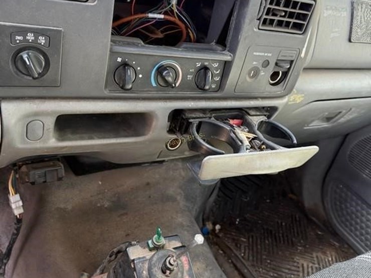 2004-ford-f350-image-12