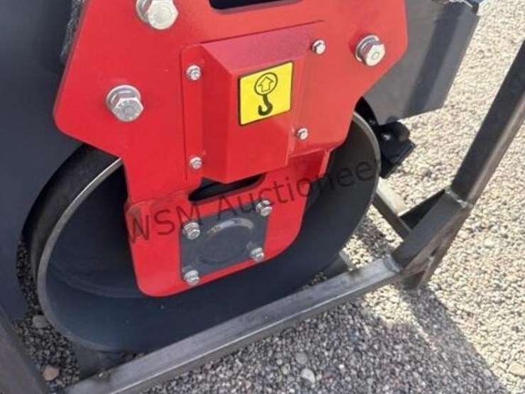 2026-sdl-1000-vibratory-roller-image-7