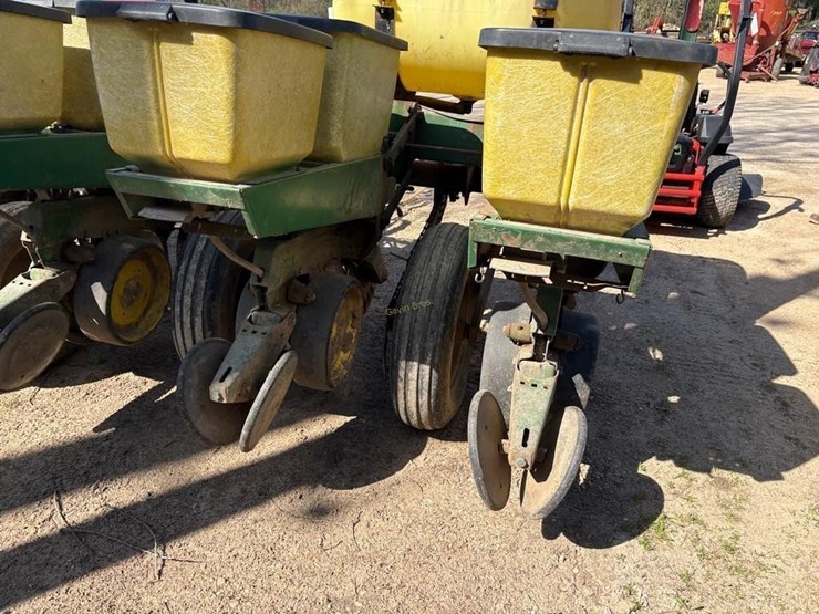 john-deere-7000-image-7