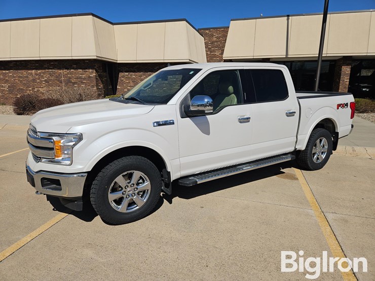 2019-ford-f150-lariat-image-1
