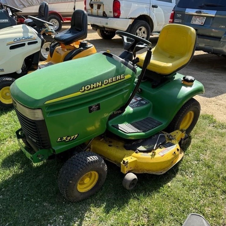 JOHN DEERE LX277