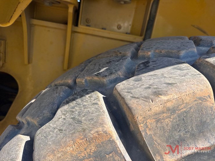 2021-caterpillar-950gc-image-14