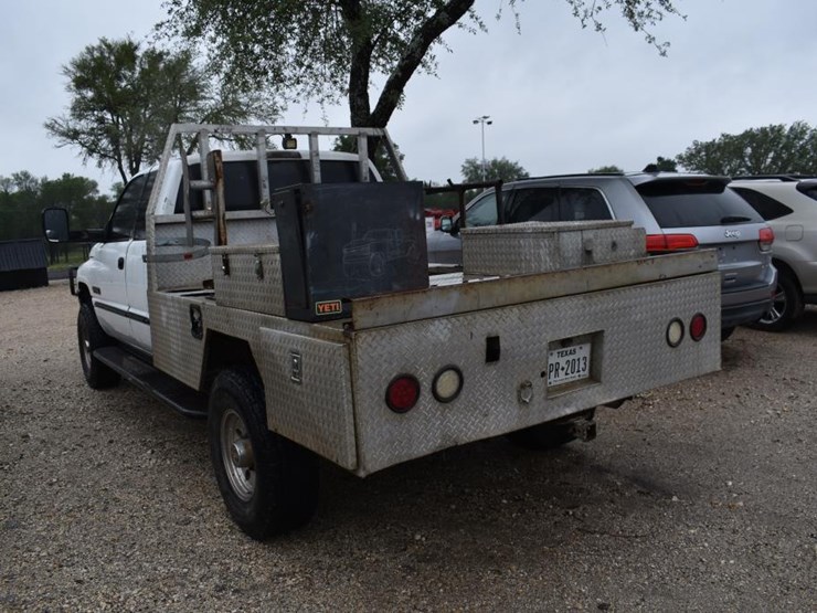 2000-dodge-2500-image-4