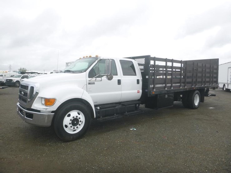 2015-ford-f650-image-1