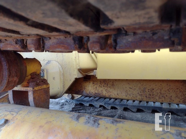 2012-komatsu-d21p-8e0-image-31