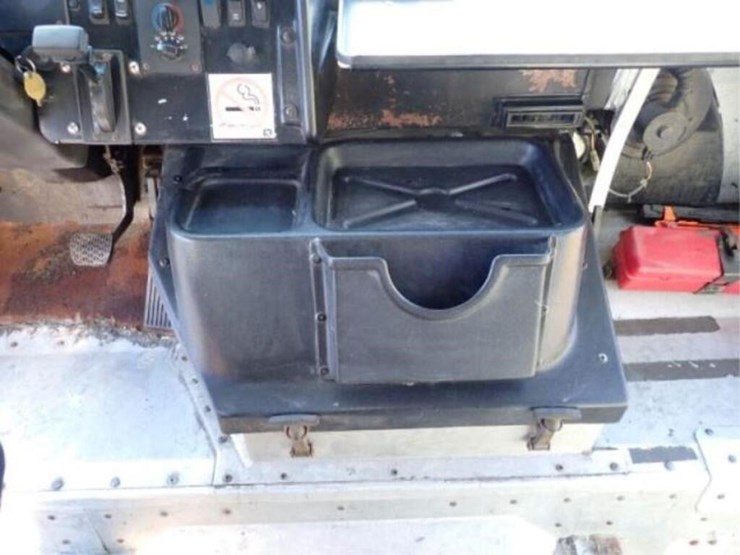 2008-freightliner-mt55-image-26