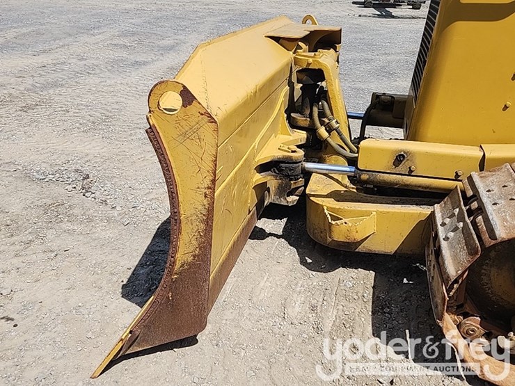 2006-caterpillar-d5n-xl-image-27