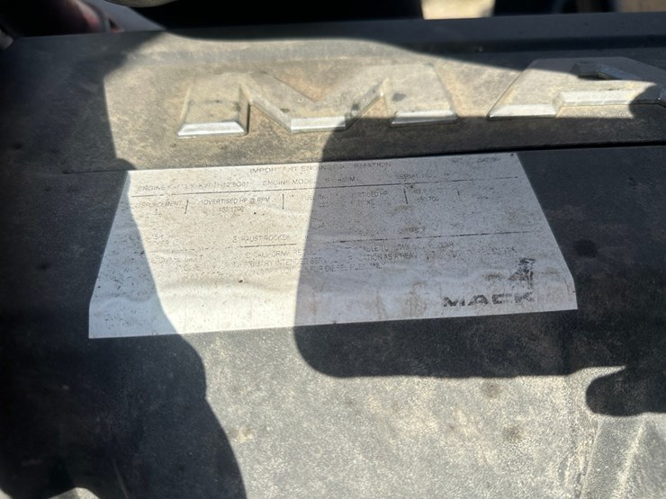 2019-massey-ferguson-8-image-48