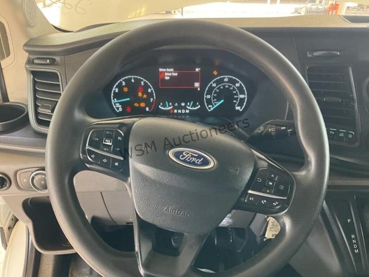 2020-ford-transit-image-18