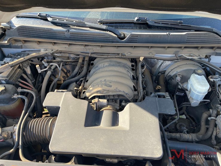 2018-chevrolet-silverado-1500-lt-image-26