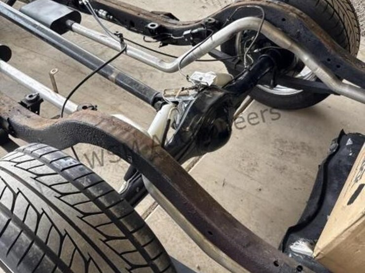 1955-chevy-nomad-chasis-w/-v8-engine,-trans,-curri-image-9