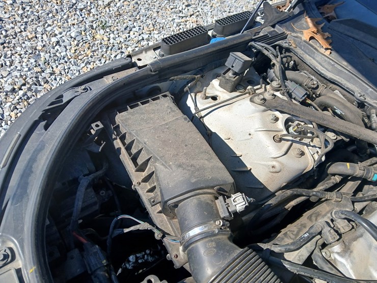 2016-land-rover-range-rover-image-23