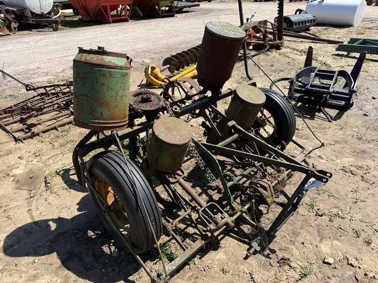 john-deere-2-image-1