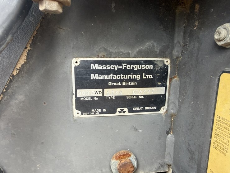 massey-ferguson-383-image-19