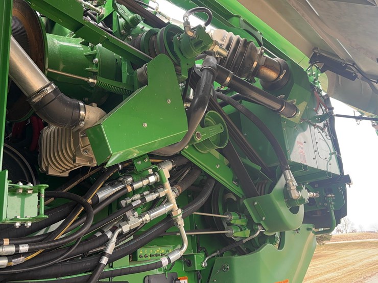 2023-john-deere-s780-image-9