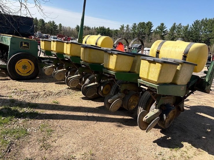 john-deere-7000-image-6