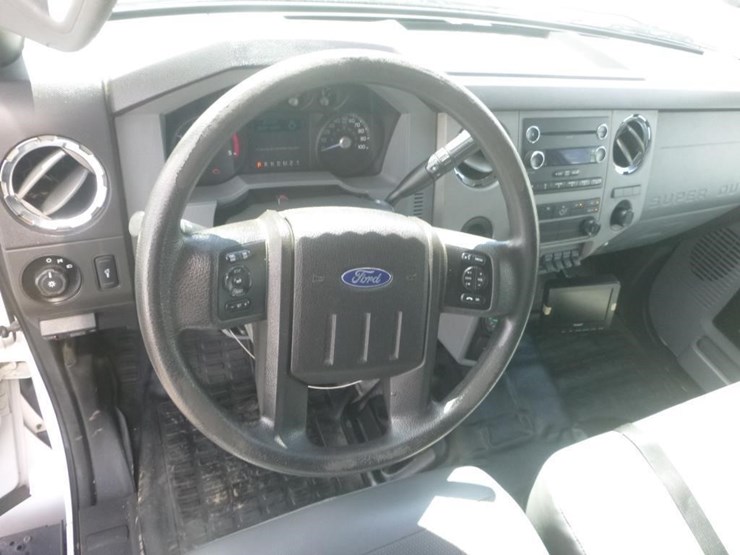 2016-ford-f650-xlt-image-19