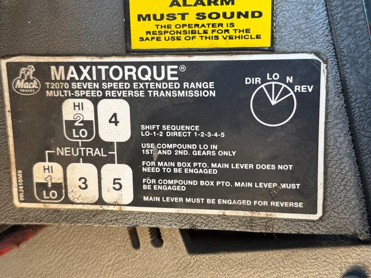 1995-mack-cl713-image-67