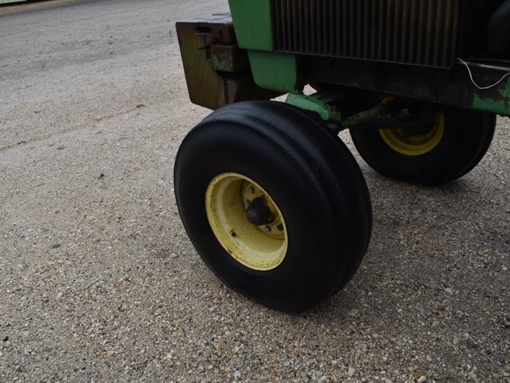 john-deere-4840-image-15