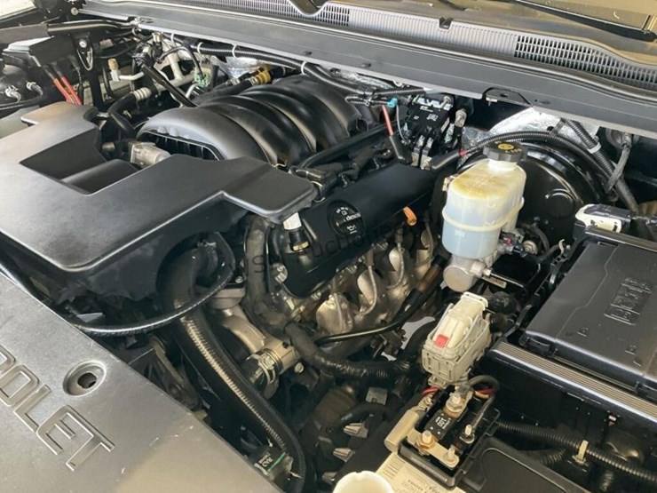 2018-chevrolet-tahoe-image-11