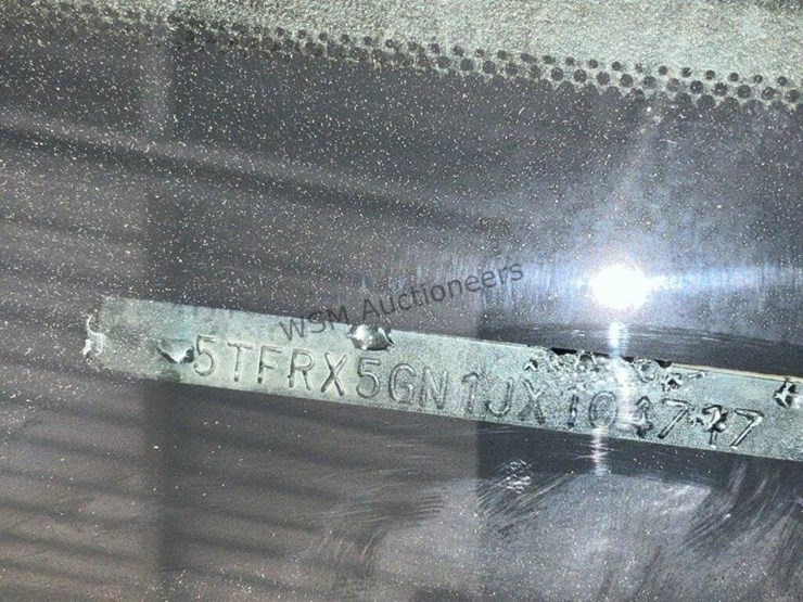 2018-toyota-tacoma-image-15