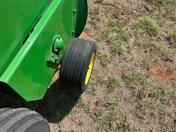 john-deere-348-image-2