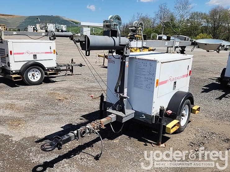 magnum-light-tower-image-1