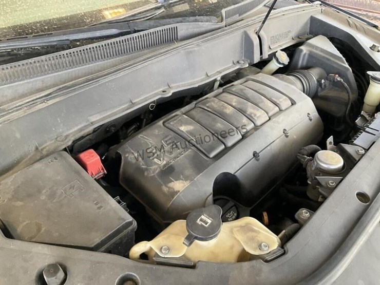 2012-chevrolet-traverse-ls-image-13