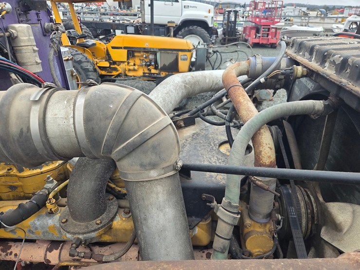 1995-peterbilt-357-image-75