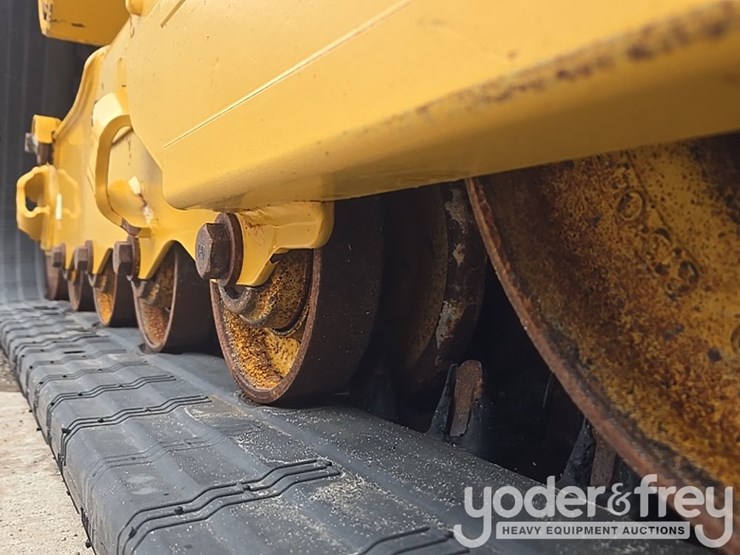 2024-caterpillar-255-image-19