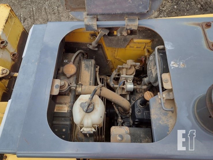 2012-komatsu-d21p-8e0-image-36