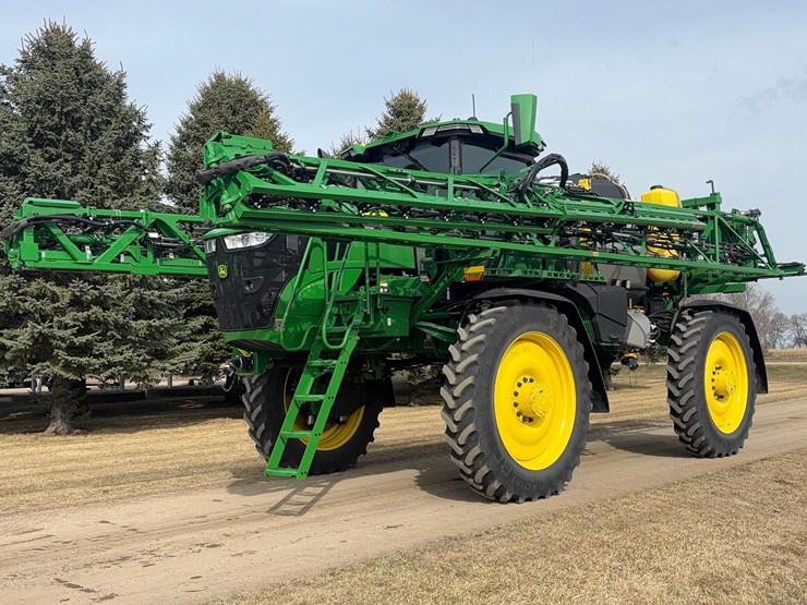 2024-john-deere-612r-image-1